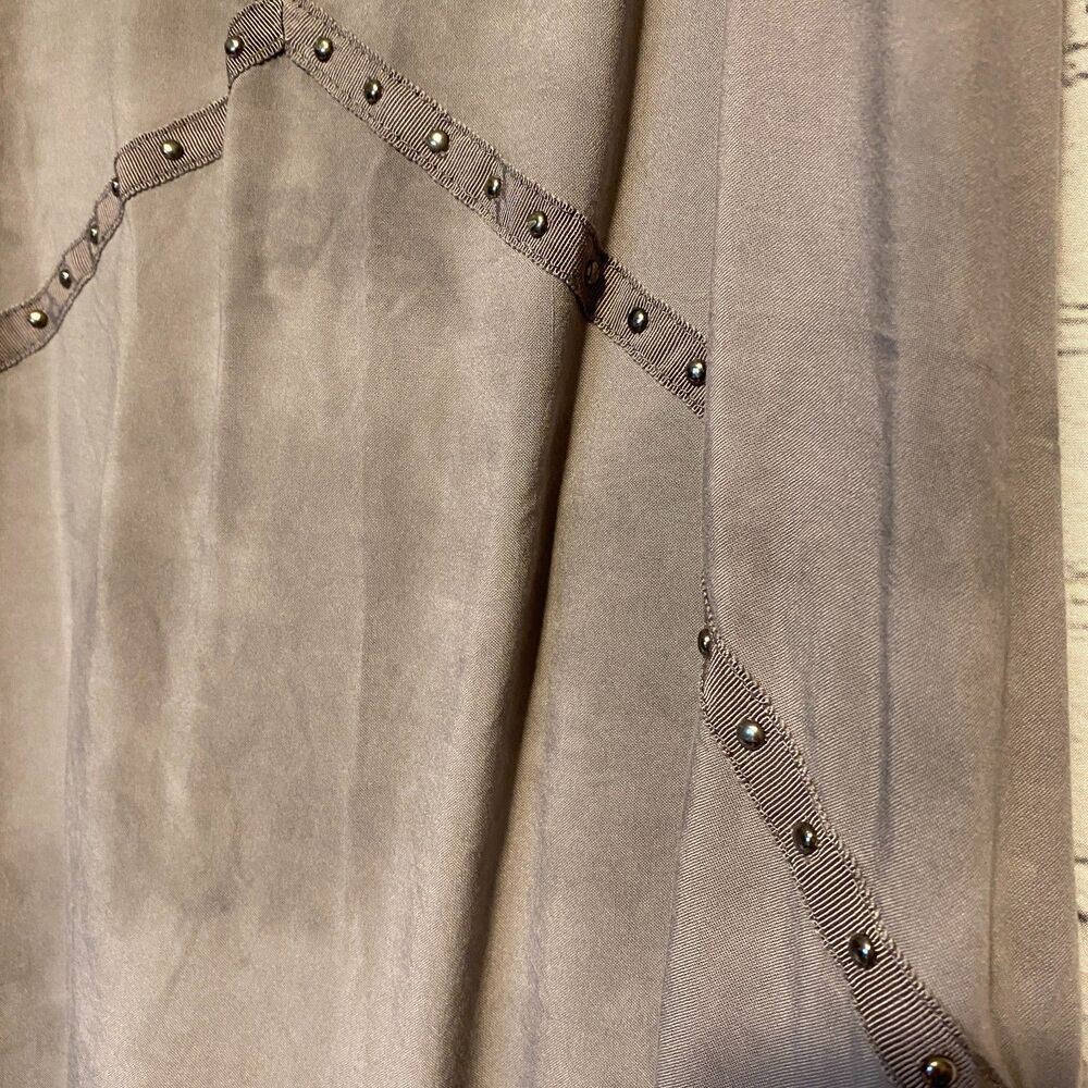 Torrid Women's Challis Camisole Top Size 2 (18/20) Grey Studded Swing NWT - Picture 3 of 12